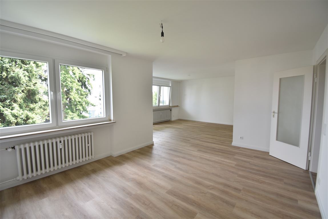 Wohnung zur Miete 1.000 € 3 Zimmer 92,6 m²<br/>Wohnfläche 1.<br/>Geschoss ab sofort<br/>Verfügbarkeit Hohenzollernstraße 208 Eicken Mönchengladbach 41063