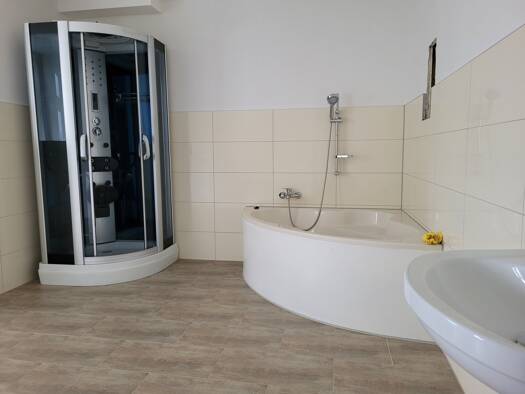 Wohnung zur Miete 996 € 3 Zimmer 116 m² 3. Geschoss frei ab sofort Eckstraße 8 Schloßchemnitz Chemnitz 09113