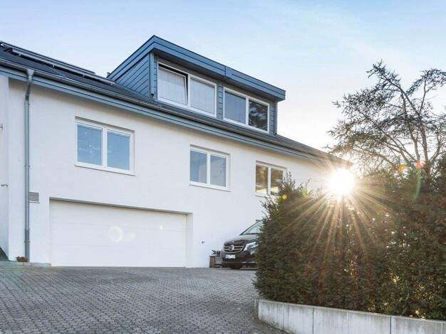 Einfamilienhaus zur Miete 2.750 € 8 Zimmer 326 m² 1.138 m² Grundstück frei ab 01.06.2026 Bürgstadt 63927