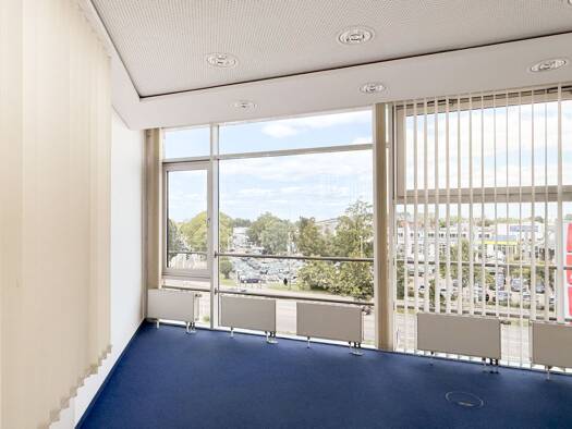 Büro-/Praxisfläche zur Miete 2.500 € 7 Zimmer 225 m² Bürofläche Schreventeich Kiel 24116