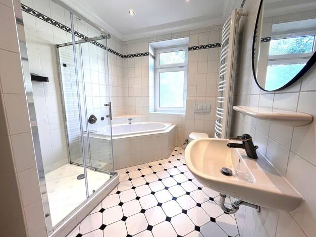 Wohnung zur Miete 390 € 2 Zimmer 66,1 m² 1. Geschoss frei ab 01.09.2026 Friedrich-Engels-Straße 2 Innenstadt Riesa 01589
