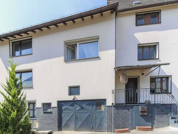 Sonstiges zum Kauf als Kapitalanlage geeignet 169.000 € 7 Zimmer 161 m² 172,2 m² Grundstück Leun Leun 35638
