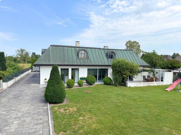 Villa zum Kauf provisionsfrei 789.000 € 7 Zimmer 400 m² 1.684 m² Grundstück Bienenbüttel Bienenbüttel 29553