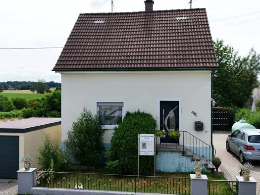 Einfamilienhaus zum Kauf 225.000 € 2,5 Zimmer 84,9 m² 632 m² Grundstück Aulendorf Aulendorf 88326