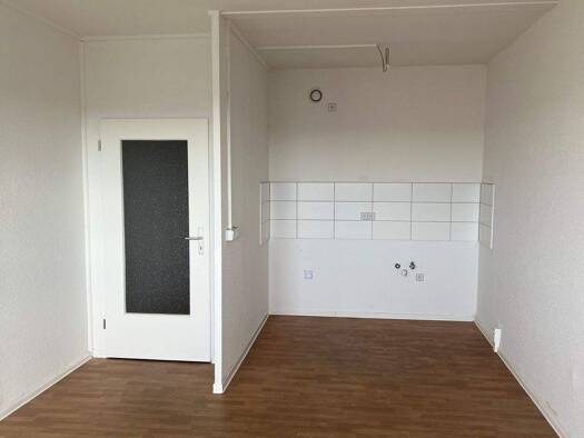 Wohnung zur Miete 323 € 2 Zimmer 43,9 m² 10. Geschoss Jakob-Kaiser-Ring 4 Roter Berg Erfurt 99087
