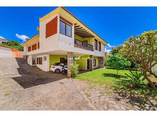 Chalet zum Kauf 680.000 € 6 Zimmer 301 m² San Cristóbal de La Laguna 38296