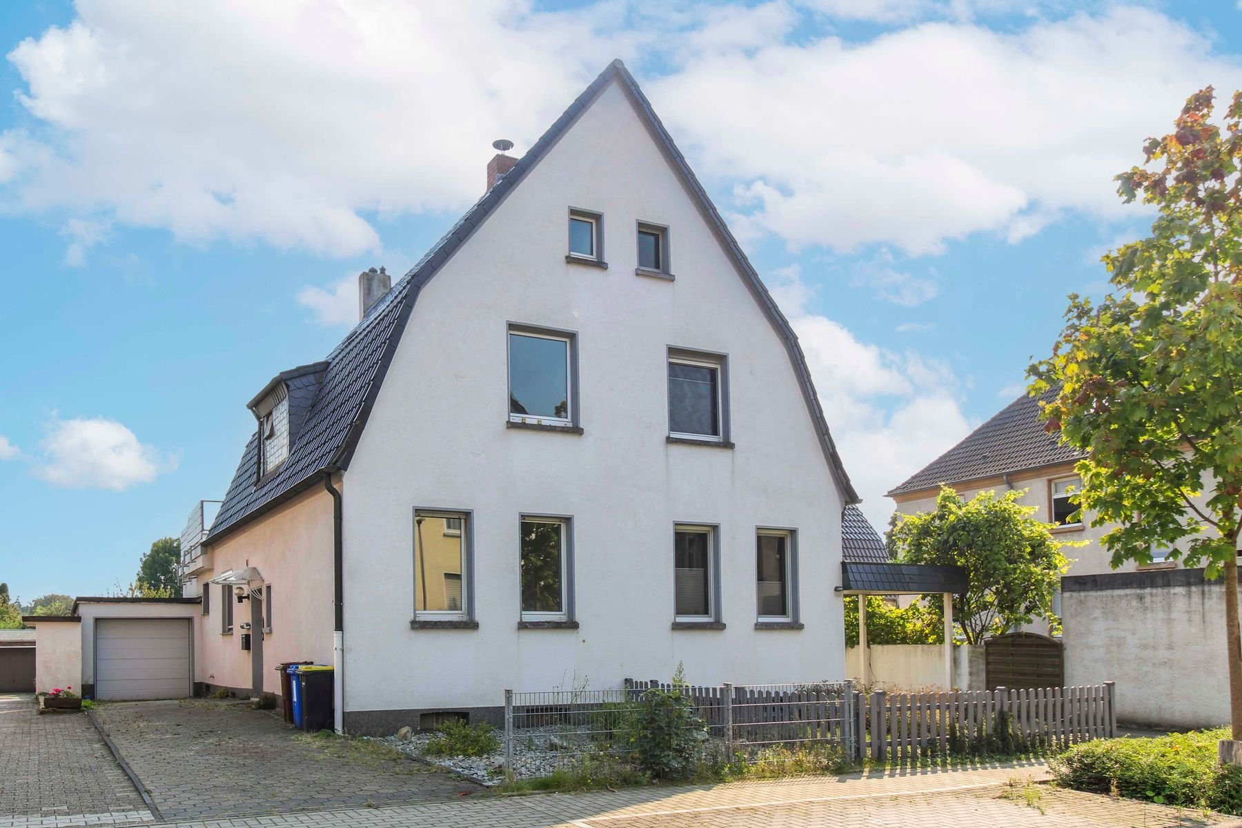 Doppelhaushälfte zum Kauf 210.000 € 4,5 Zimmer 105,1 m²<br/>Wohnfläche 413,1 m²<br/>Grundstück Mitte II Gladbeck 45964