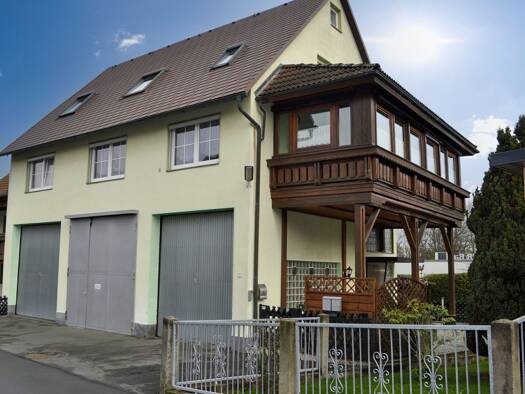 Mehrfamilienhaus zum Kauf 297.000 € 7 Zimmer 165,8 m² 472 m² Grundstück Hof 95030