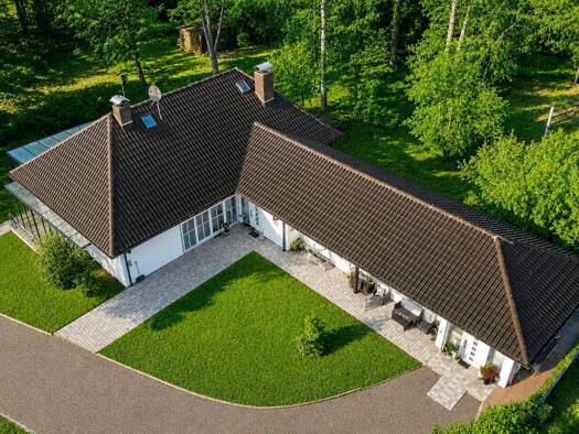 Mehrfamilienhaus zum Kauf 589.000 € 8 Zimmer 180 m² 6.500 m² Grundstück Eudorf Alsfeld 36304