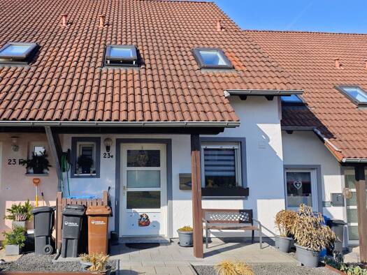 Reihenhaus zum Kauf provisionsfrei 219.000 € 3,5 Zimmer 106 m² 162 m² Grundstück Seybothenreuth 95517