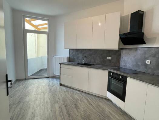 Wohnung zur Miete 800 € 4 Zimmer 114,3 m² 3. Geschoss frei ab sofort Heppens Wilhelmshaven 26384