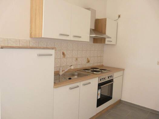 Studio zur Miete 225 € 1 Zimmer 33,8 m² 1. Geschoss frei ab sofort Meerane 08393