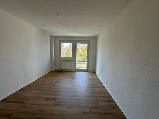 Wohnung zur Miete 408 € 4 Zimmer 68 m² frei ab sofort Weinhübel Görlitz 02827