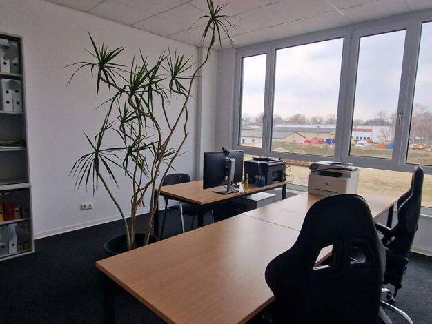 Bürofläche zur Miete provisionsfrei 14 € 350 m² Bürofläche Dr.-Hans-Lebach-Str. 2 Erkner 15537