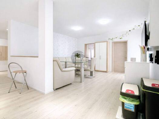 Wohnung zum Kauf 319.000 € 4 Zimmer 108 m² EG Buchen Buchen (Odenwald) 74722