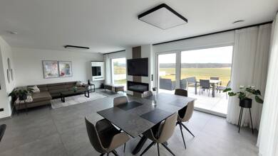 Einfamilienhaus zur Miete 2.950 € 6 Zimmer 199 m² 455 m² Grundstück frei ab 01.08.2025 Buch Weisendorf 91085