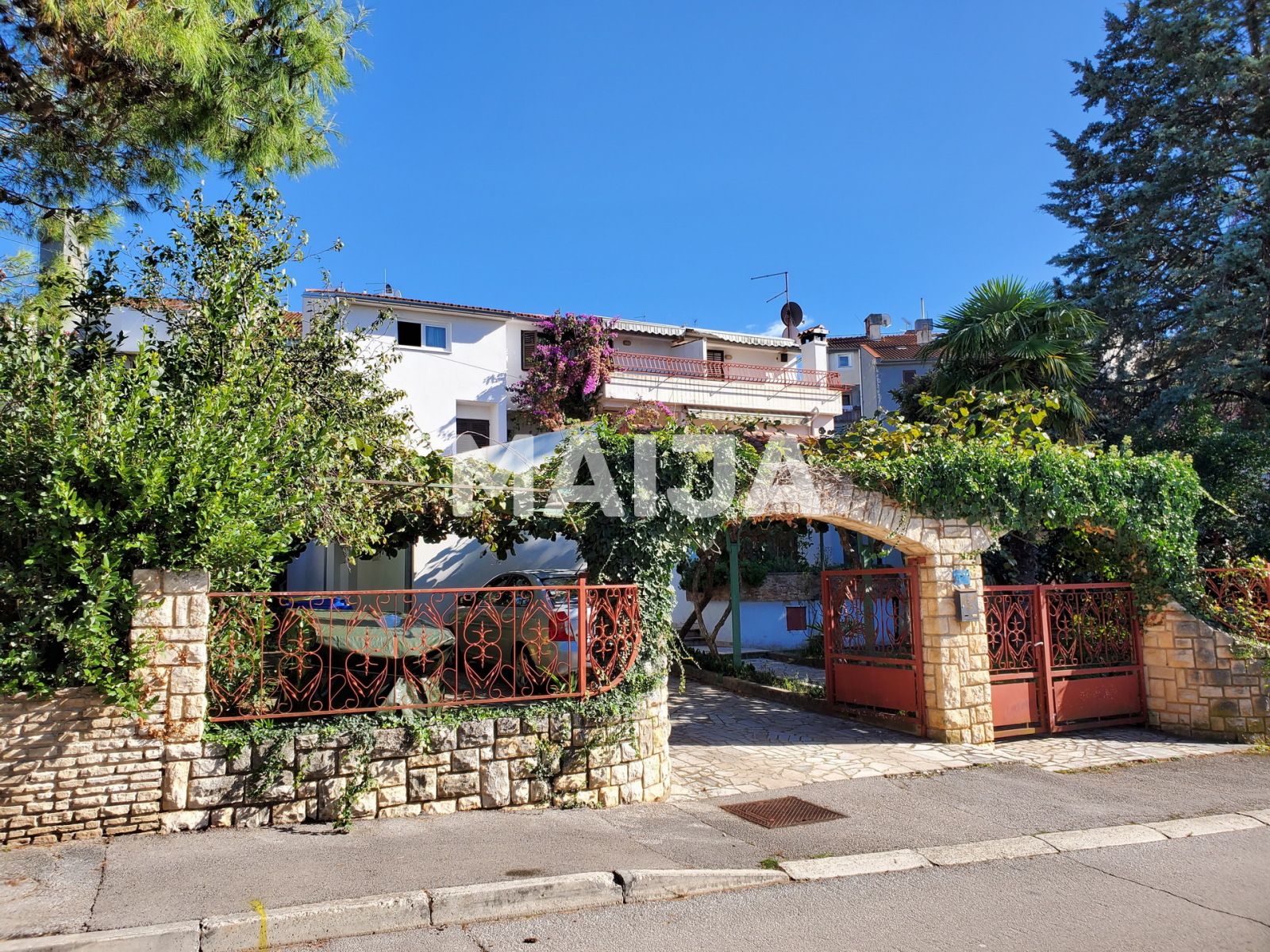 Einfamilienhaus zum Kauf 1.400.000 € 13 Zimmer 420 m²<br/>Wohnfläche Rovinj - Rovigno 52210