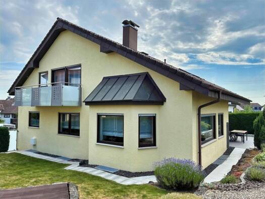 Mehrfamilienhaus zum Kauf 797.000 € 7 Zimmer 225,6 m² 506 m² Grundstück frei ab sofort Besigheim Besigheim 74354