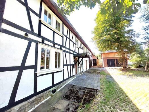 Einfamilienhaus zum Kauf provisionsfrei 490.000 € 6 Zimmer 148 m² 2.204 m² Grundstück frei ab sofort Oberirsen 57635