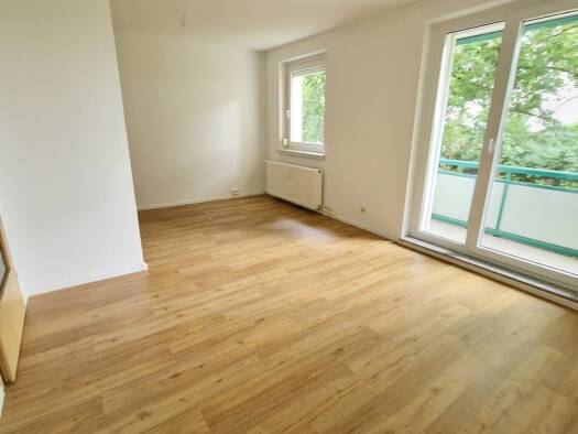 Wohnung zur Miete 349 € 3 Zimmer 56,8 m² 3. Geschoss Bernhard-Kellermann-Str. 13 Leipziger Str. Magdeburg 39120