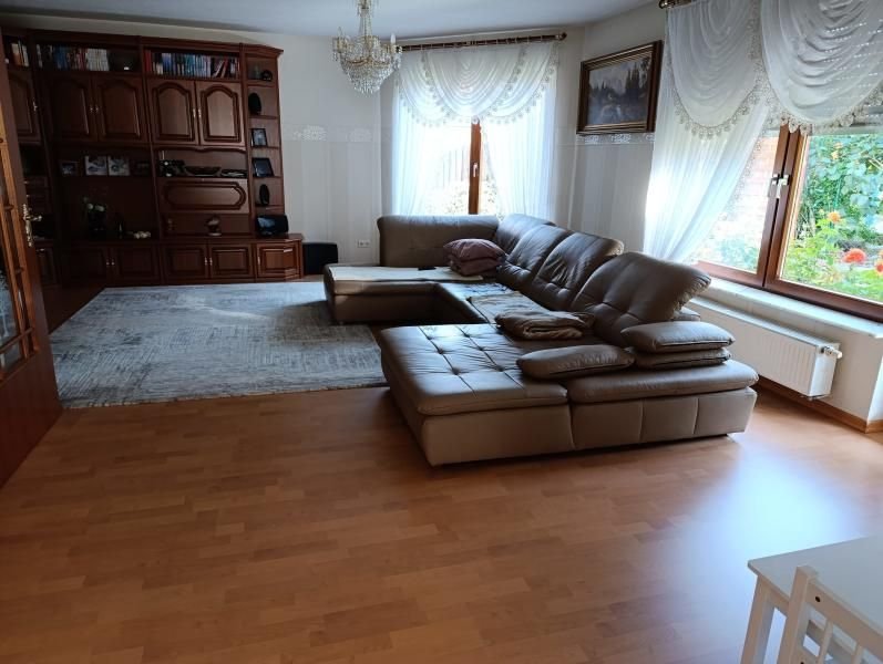 Einfamilienhaus zum Kauf 684.000 € 6 Zimmer 202 m²<br/>Wohnfläche 540 m²<br/>Grundstück Kleingartach Eppingen 75031