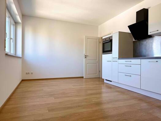Wohnung zur Miete 990 € 3,5 Zimmer 77 m² Geschoss 2/3 frei ab sofort Kleinglattbach Vaihingen an der Enz 71665
