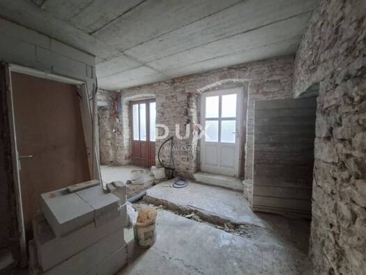 Haus zum Kauf 270.000 € 3 Zimmer 148 m² Bale