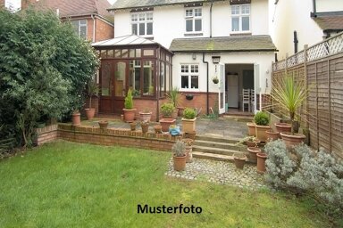 Reihenmittelhaus zum Kauf 56.700 € 1 Zimmer 150 m² 180 m² Grundstück Meerane Meerane 08393