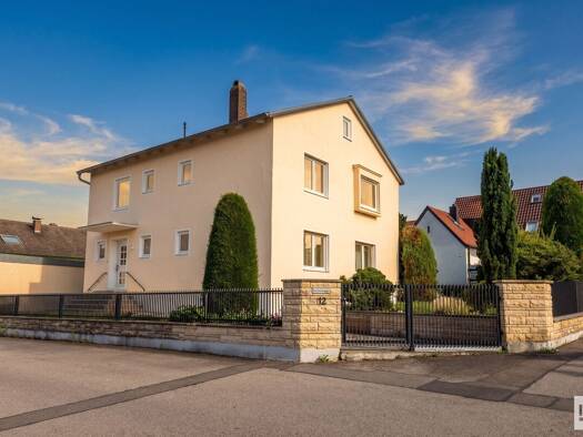 Mehrfamilienhaus zum Kauf 729.000 € 4 Zimmer 140 m² 784 m² Grundstück frei ab sofort Gaimersheim 85080