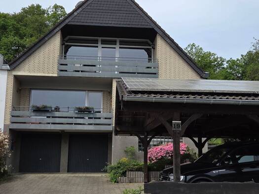 Wohnung zur Miete 820 € 2 Zimmer 83 m² Geschoss 2/2 frei ab 01.10.2026 Burg 19 Overath Overath 51491