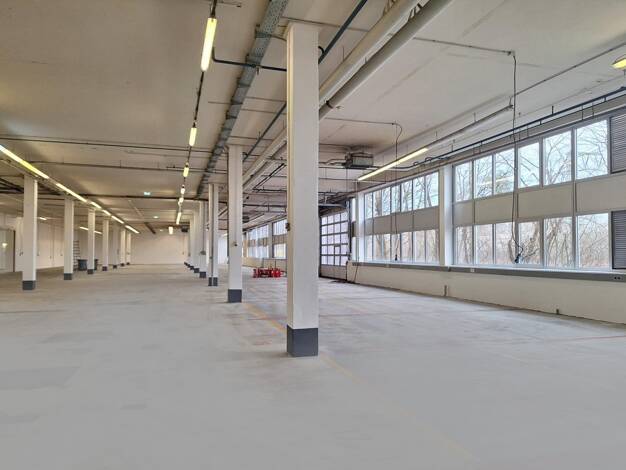 Lagerhalle zur Miete 9,20 € 2.333,1 m² Lagerfläche Brunhamstraße 21 Aubing-Lochhausen-Langwied München 81249