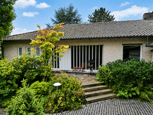 Bungalow zum Kauf 480.000 € 6 Zimmer 246 m² 1.862 m² Grundstück frei ab sofort Hundelshausen Witzenhausen 37215