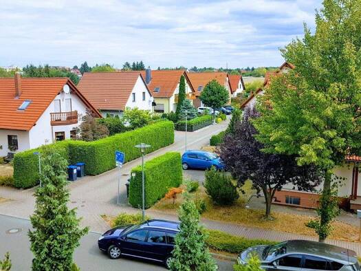 Reihenmittelhaus zur Miete 1.500 € 4 Zimmer 130 m² 300 m² Grundstück frei ab 01.05.2026 Rapsweg 52 Großzschocher Leipzig 04207