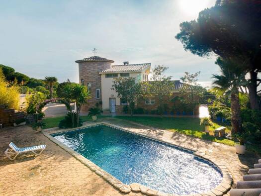 Einfamilienhaus zum Kauf provisionsfrei 1.200.000 € 7 Zimmer 518 m² 35.469 m² Grundstück Sant Pol de Mar 08395