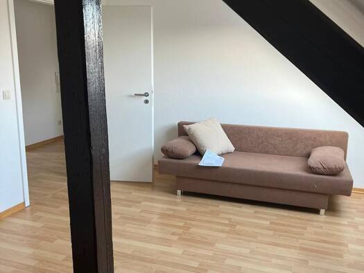 Wohnung zur Miete 500 € 2 Zimmer 56 m² Geschoss 3/3 frei ab 01.04.2026 Innenstadt Dessau-Roßlau 06844