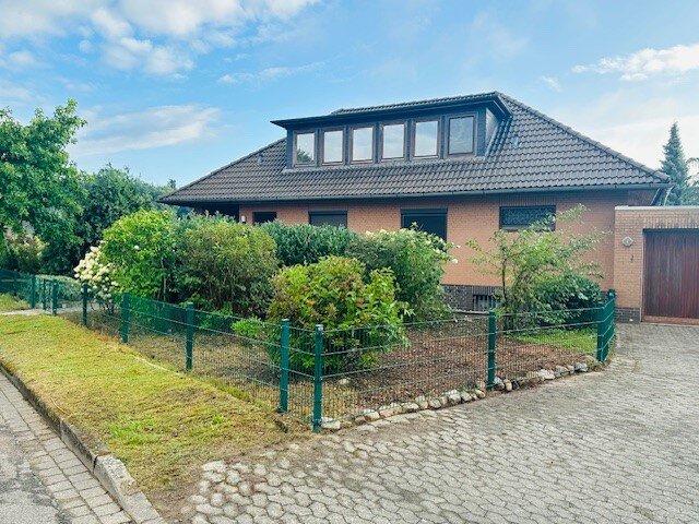 Einfamilienhaus zum Kauf 349.000 € 6 Zimmer 199 m²<br/>Wohnfläche 995 m²<br/>Grundstück ab sofort<br/>Verfügbarkeit Neuenkirchen Neuenkirchen 29643