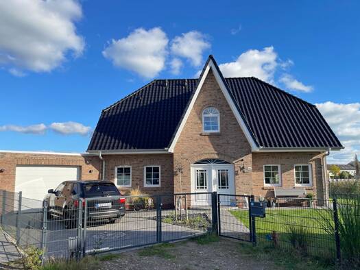 Einfamilienhaus zum Kauf 799.000 € 4 Zimmer 180,2 m² 689 m² Grundstück frei ab 01.01.2026 Hohenkirchen Wangerland 26434