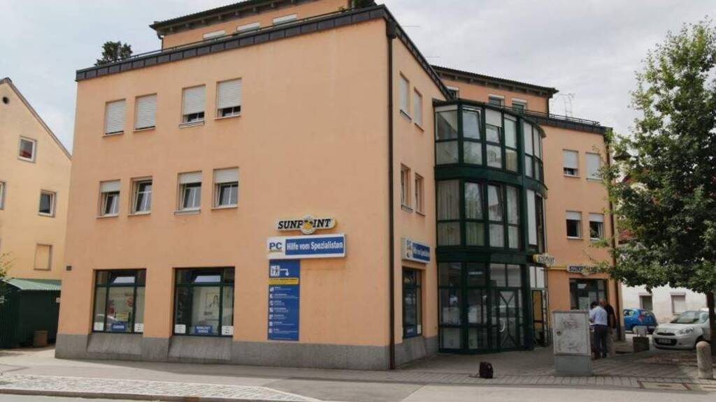 Tiefgaragenstellplatz zur Miete 65 € Innere Passauer Straße 20 Straubing 94315