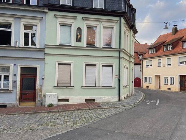 Mehrfamilienhaus zum Kauf provisionsfrei 570.000 € 9 Zimmer 205 m² 70 m² Grundstück Theuerstadt Bamberg Bamberg 96050