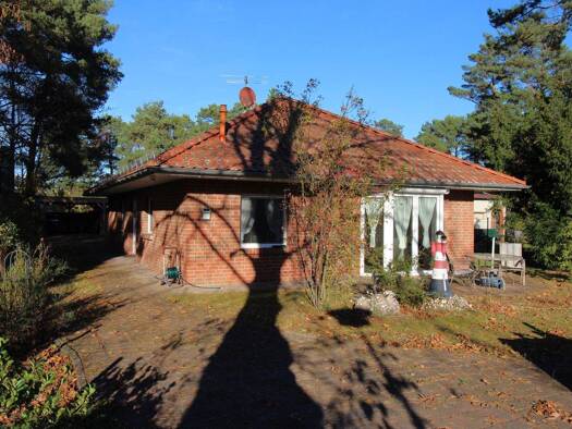 Einfamilienhaus zur Miete 1.545 € 3,5 Zimmer 103 m² 610 m² Grundstück frei ab sofort Basdorf Wandlitz 16348