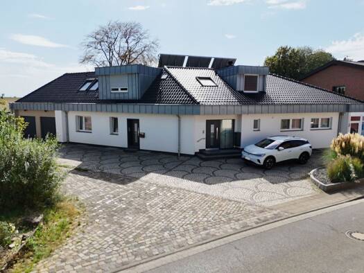 Mehrfamilienhaus zum Kauf 825.000 € 9 Zimmer 263 m² 925 m² Grundstück Wey Jüchen 41363
