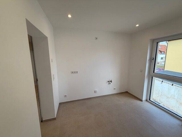 Erstbezug nach Renovierung, 3-Zi-ETW mit Balkon, Garten (ca. 170 m²), FBHZ, 1.OG, 2 Stellplätze, 91058 Erlangen-Eltersdorf – Erlangen – Vorschaubild 19