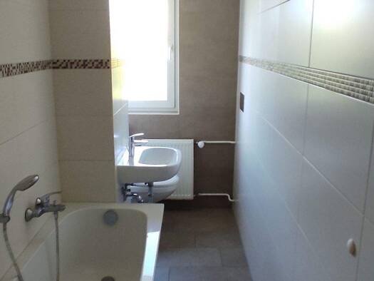 Wohnung zur Miete 398 € 4 Zimmer 70 m² 3. Geschoss Siemensstraße 11 Löbau 02708