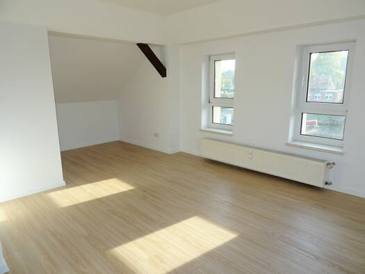 Wohnung zur Miete 270 € 2 Zimmer 51 m² frei ab sofort Werdau Werdau 08412