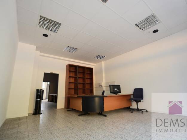 Ladenfläche zur Miete 600 € 3 Zimmer 70 m² Verkaufsfläche Hilden 40724