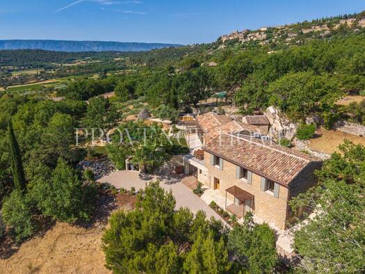 Haus zum Kauf 2.550.000 € 236 m² 4.518 m² Grundstück Gordes 84220