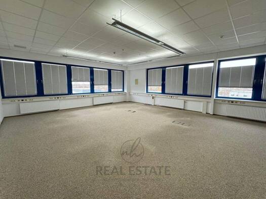 Bürofläche zur Miete provisionsfrei 1.170 € 1 Zimmer 90 m² Bürofläche Rahlstedt Hamburg 22143