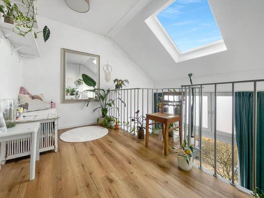 Maisonette zum Kauf 325.000 € 2,5 Zimmer 64 m² 2. Geschoss Poll Köln 51105