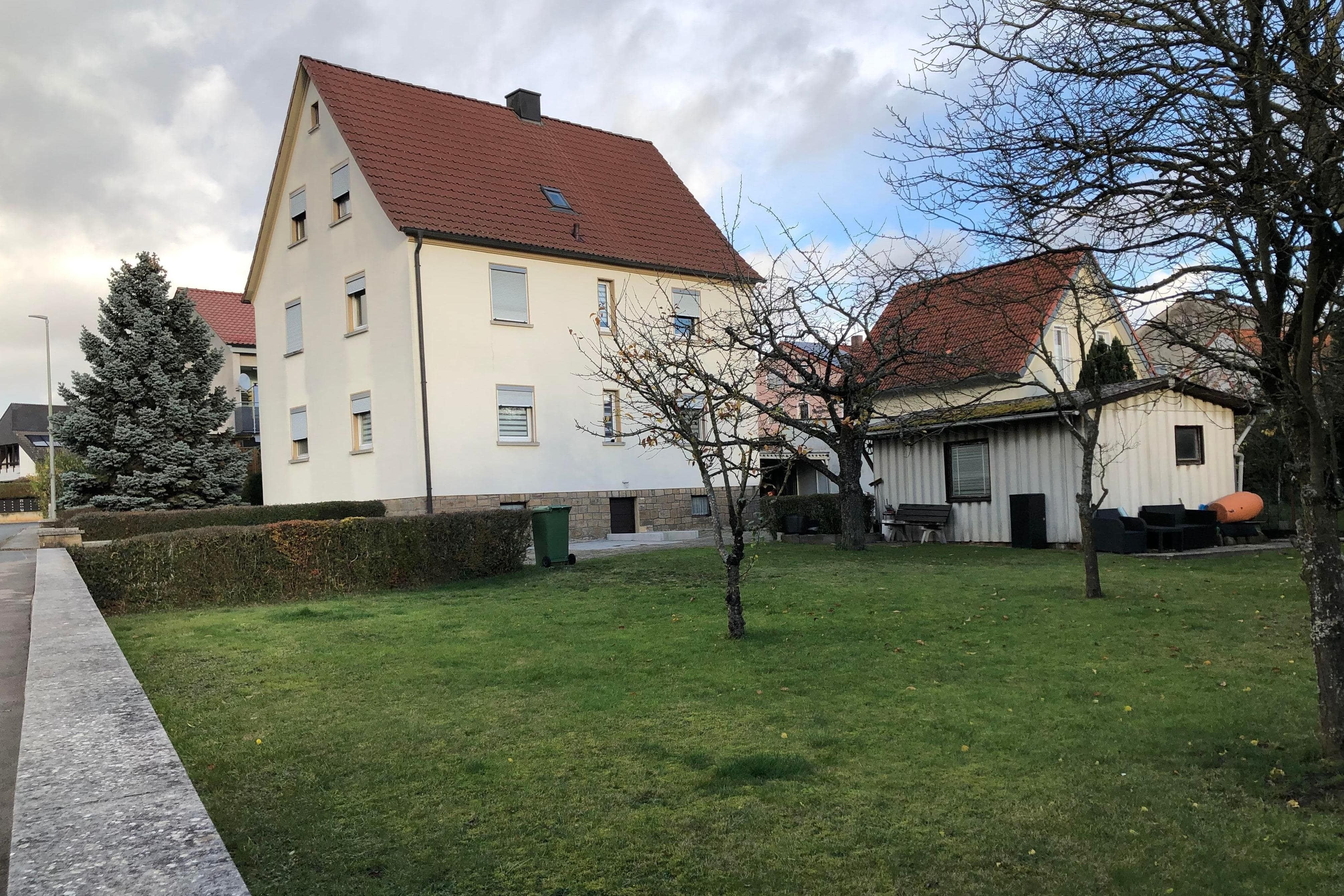 Mehrfamilienhaus zum Kauf 330.000 € 6 Zimmer 184 m²<br/>Wohnfläche 769 m²<br/>Grundstück Breitengüßbach Breitengüßbach 96149