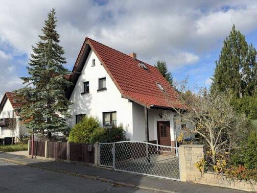 Einfamilienhaus zum Kauf 215.000 € 4 Zimmer 87 m² 585 m² Grundstück Straße am Sportplatz 8 Sundhausen Gotha 99867